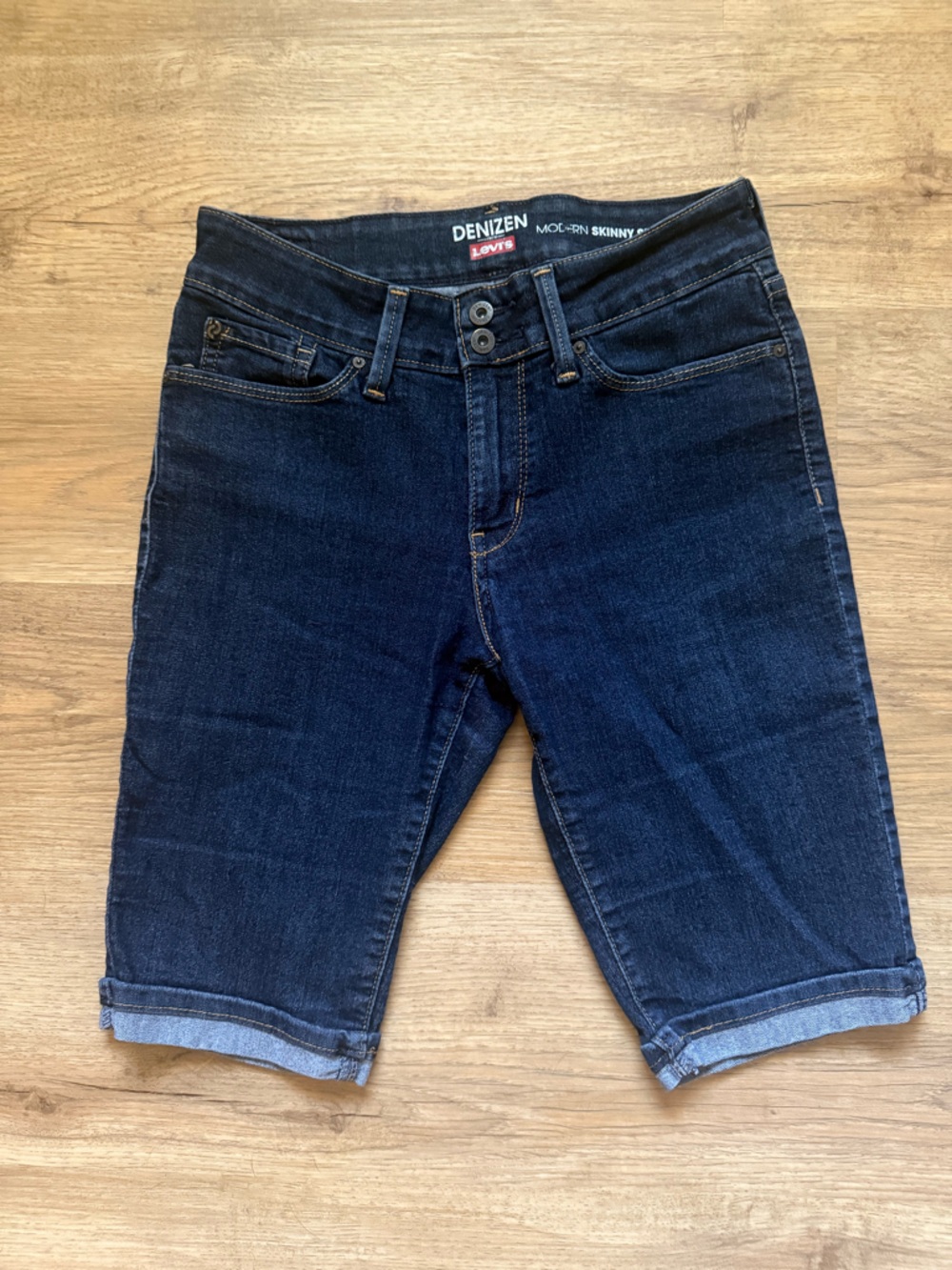 Denizen from Levi's Denim Bermuda Shorts Sz. 6